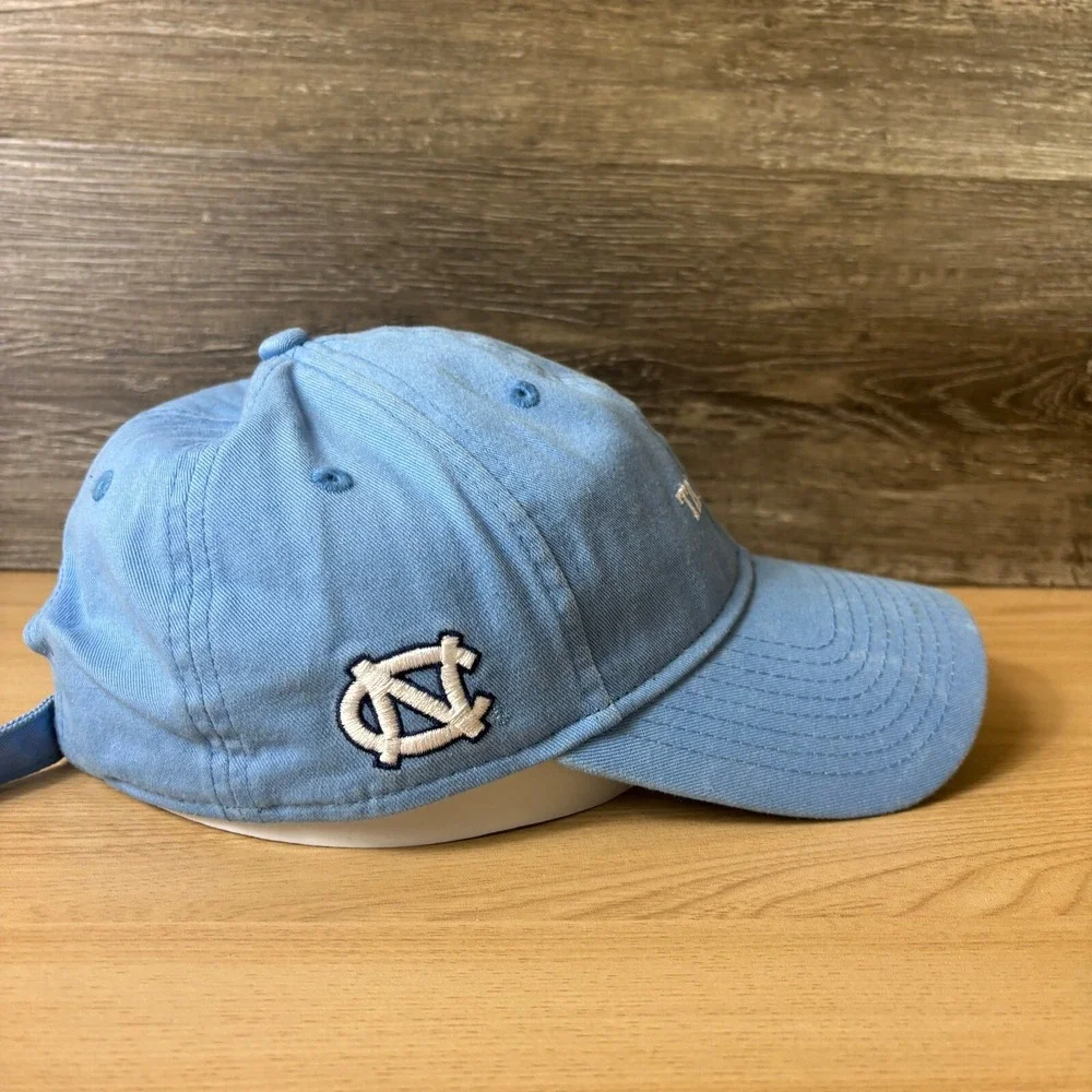 North Carolina Tar‎ Heels Hat Cap Strap Back Blue New Era Adjustable